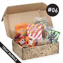 Load image into Gallery viewer, HayPigs!® Treat Box #06